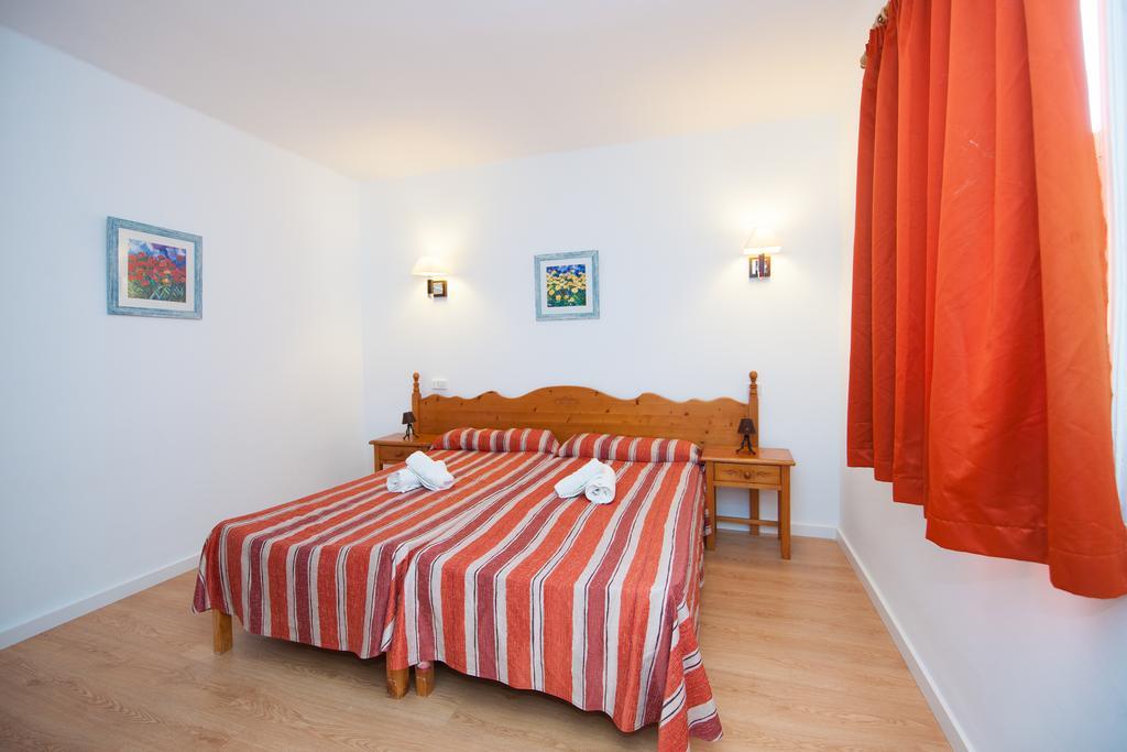 Apartamentos Cala D'Or Park Палма де Майорка Екстериор снимка