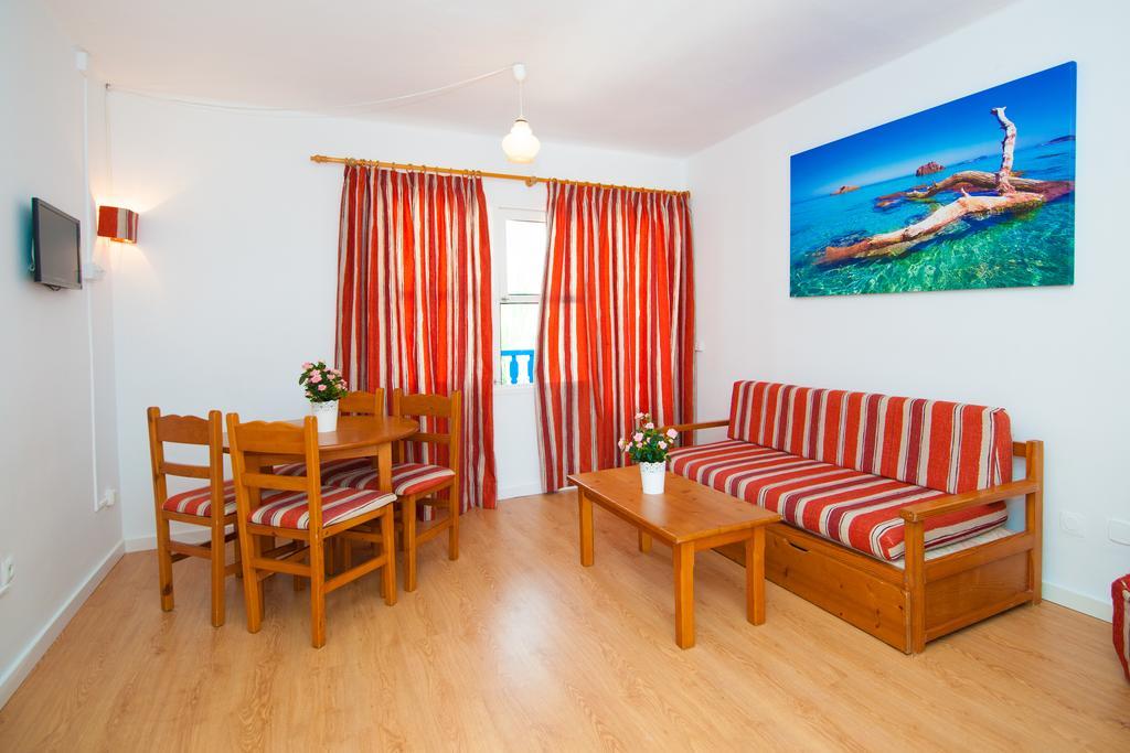 Apartamentos Cala D'Or Park Палма де Майорка Екстериор снимка