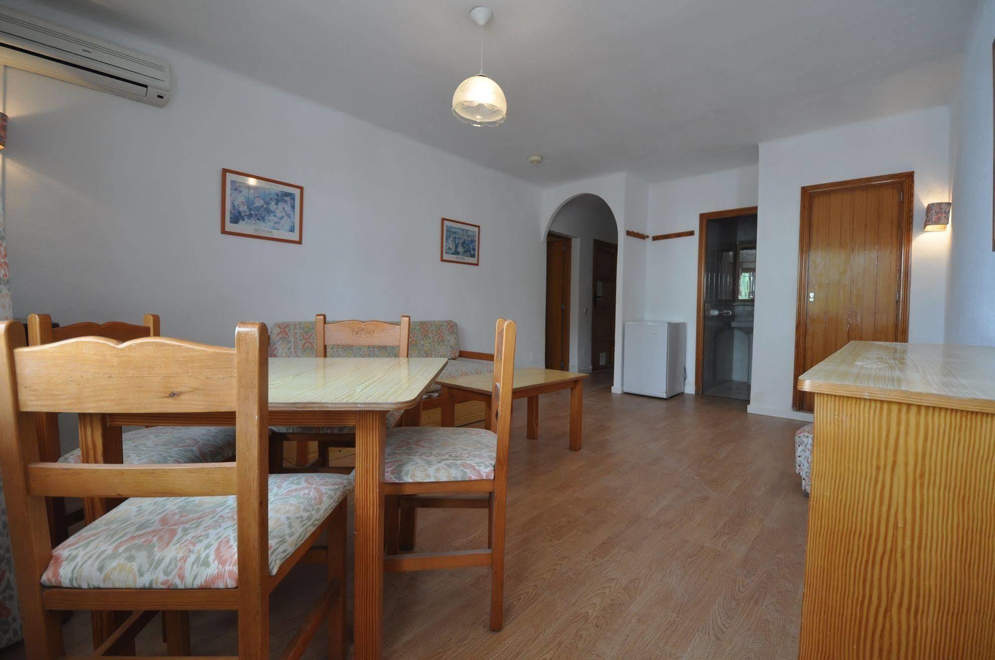 Apartamentos Cala D'Or Park Палма де Майорка Екстериор снимка